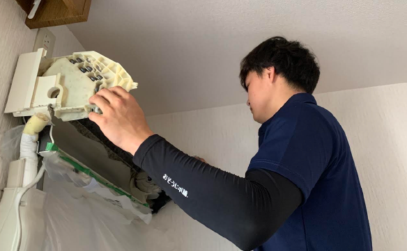 15807福山駅前店_02