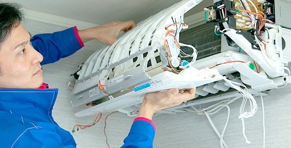 エアコンクリーニング壁掛けタイプ（お掃除機能付き）