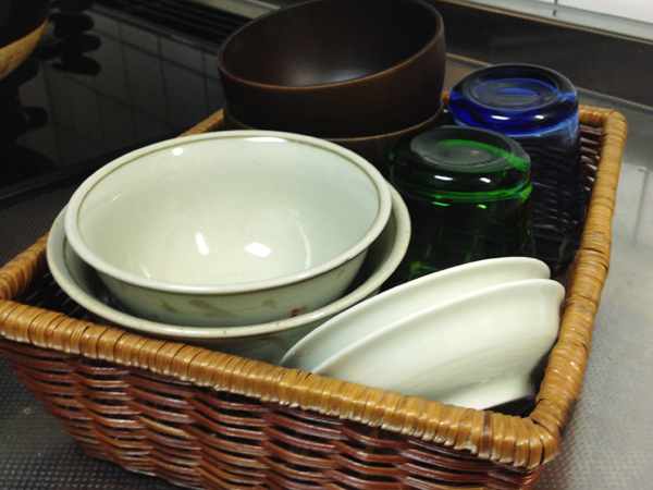 食器棚の物を見直して断捨離