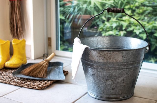 玄関掃除はここから！基本の進め方とは