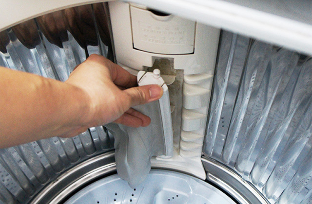 糸くずフィルターを取り外す