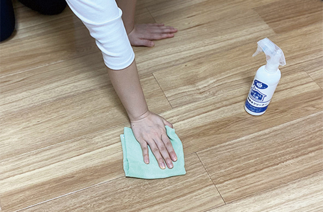 フローリングをお掃除する方法2