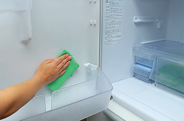 ④取り外せない部分を拭く