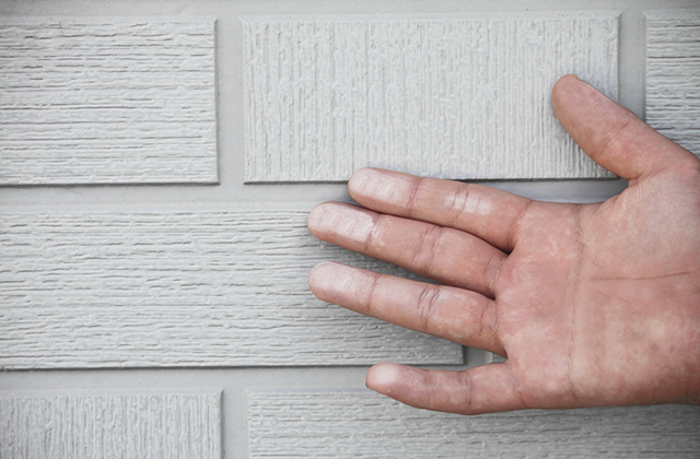 外壁は定期的なメンテナンスが必要