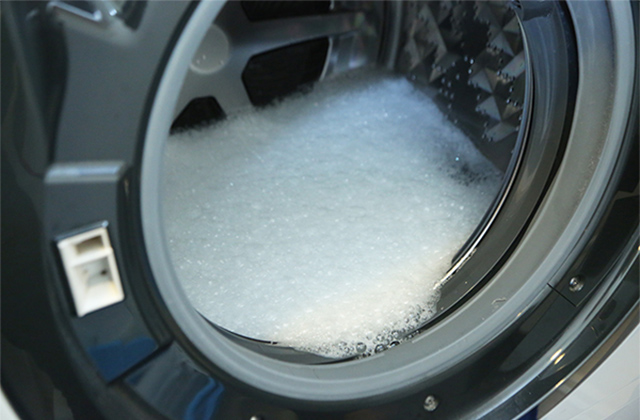 おそうじ本舗のドラム式洗濯機クリーニングでは、除菌率99.9％の除菌洗浄剤を採用