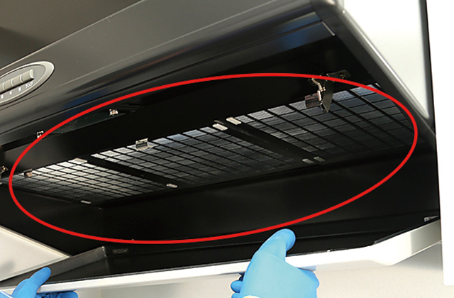 キッチンの換気扇の油汚れ