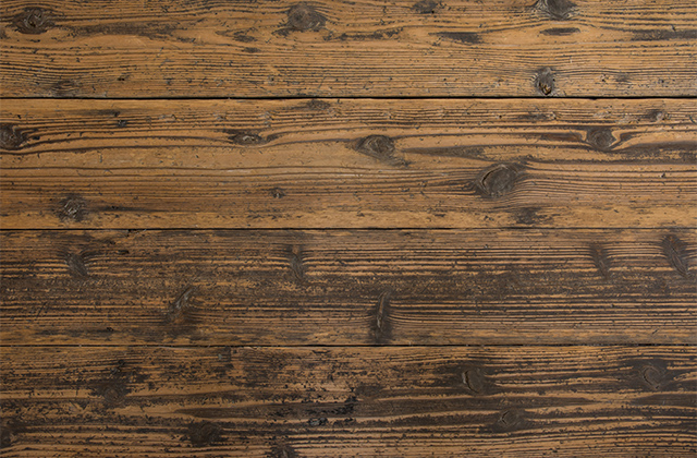 白木に黒ずみ汚れがつく原因とは？