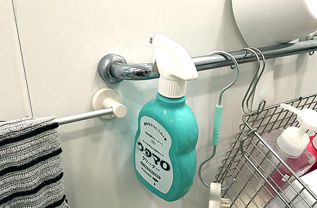 掃除道具を吊るすと、乾くのも早くなります